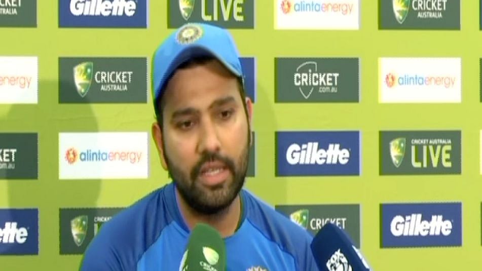 Rohit Sharma and MS Dhoni put on a 141-run partnership for the fourth wicket.