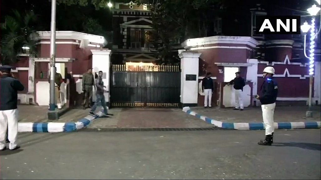 A CBI team had reached the residence of the Kolkata Police chief on Sunday. 
