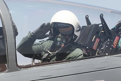 Bengaluru: Army chief General Bipin Rawat ready to Tejas fighter aircraft during "Aero India 2019" - air show at Yelahanka Air Force Station, in Bengaluru, on Feb 21, 2019. (Photo: IANS)