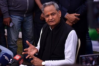 Jaipur: Congress leader Ashok Gehlot addresses a press conference in Jaipur on Dec 11, 2018. (Photo: IANS)