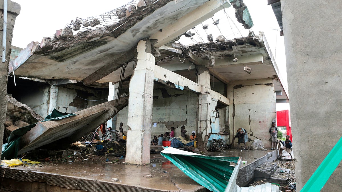 Survivors of Cyclone Idai in an abandoned and derelict building near Nhamatanda about 50 kilometres from Beira, in Mozambique on Friday, 22 March, 2019. 