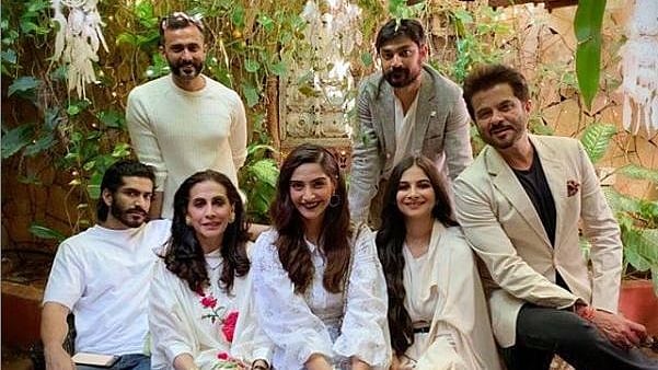 Sonam, Anil, Sunita, Karan Boolani all wish Rhea Kapoor on her 32nd birthday. 