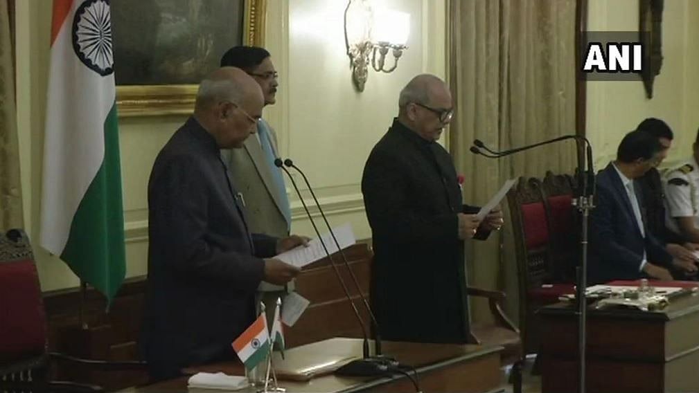 Justice Pinaki Chandra Ghose takes oath as the first Lokpal of India.