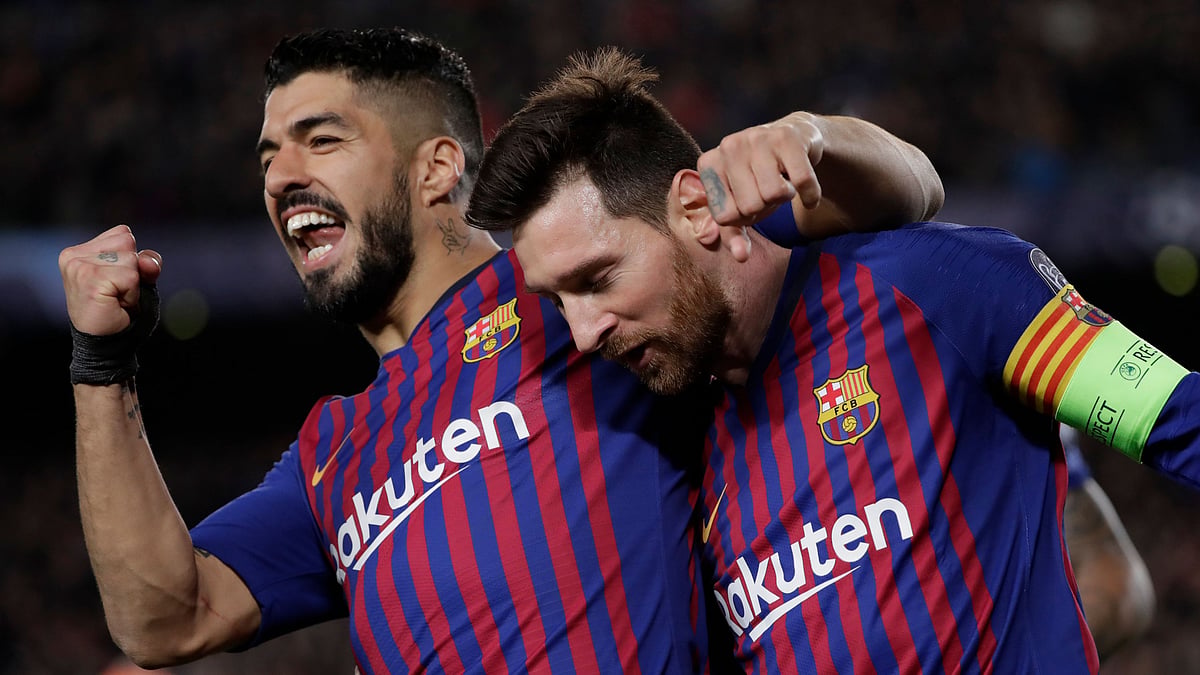 Lionel Messi and his teammates said they are taking a 70% cut in salaries because of the shutdown caused by the coronavirus pandemic.