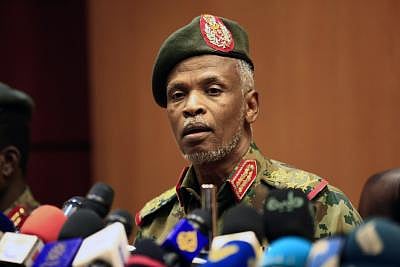 KHARTOUM, April 12, 2019 (Xinhua) -- Omer Zainal-Abdin, chairman of the Political Committee in Sudan