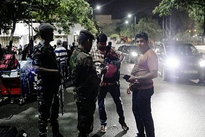 Colombo, April 22, 2019 (Xinhua) -- Soldiers stand guard at the Bandaranaike International Airport in Colombo, Sri Lanka, April 22, 2019. The death toll from the multiple blasts that ripped through Sri Lanka on Sunday rose to 228 while 450 others were injured, local media quoting hospital sources said. (Xinhua/Wang Shen/IANS)