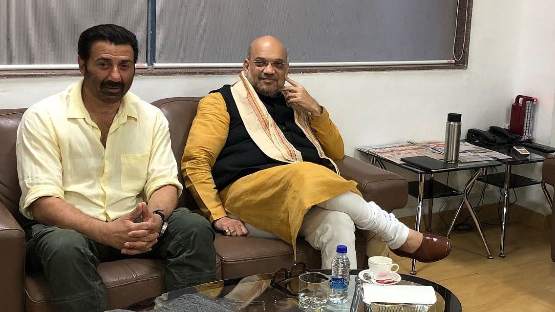 Actor Sunny Deol (left) met BJP President Amit Shah (right) at the Pune Airport.