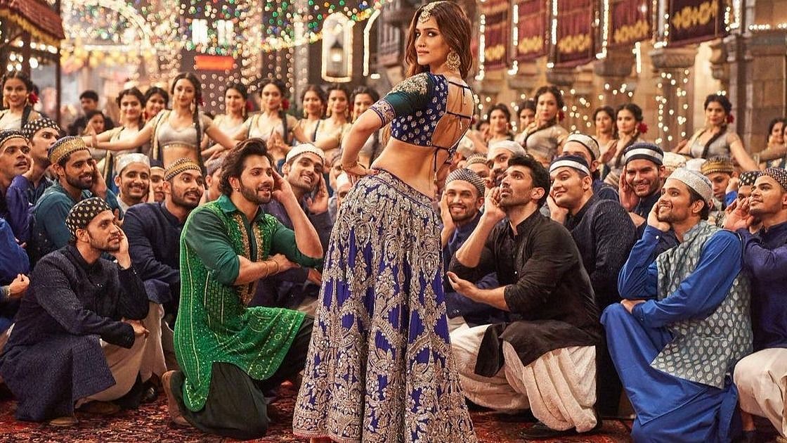 Varun Dhawan, Kriti Sanon and Aditya Roy Kapur in ‘Aira Gaira’ 