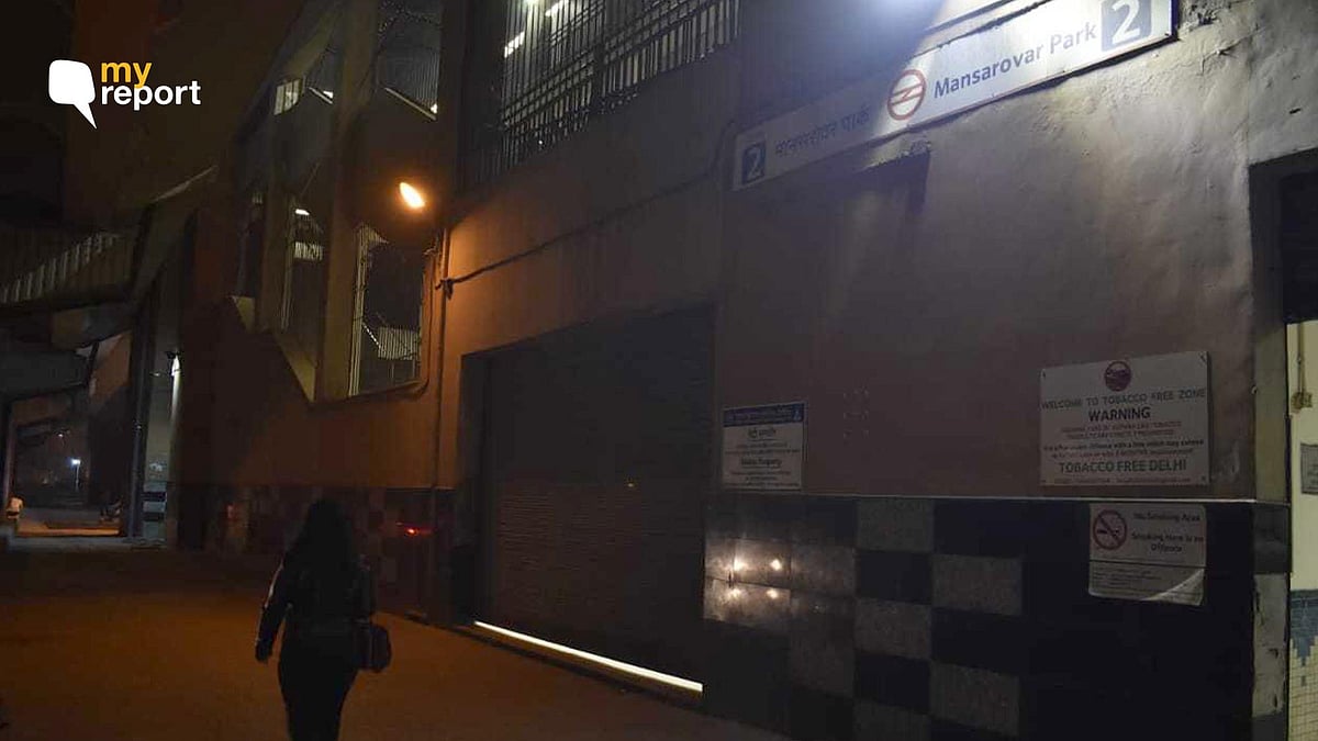 Dim lighting a Mansarovar Park metro station in Delhi. 