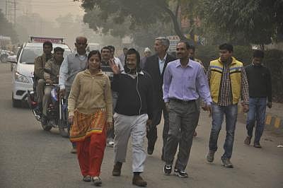 Delhi Chief Minister Arvind Kejriwal and his wife Sunita Kejriwal. (File Photo: IANS)
