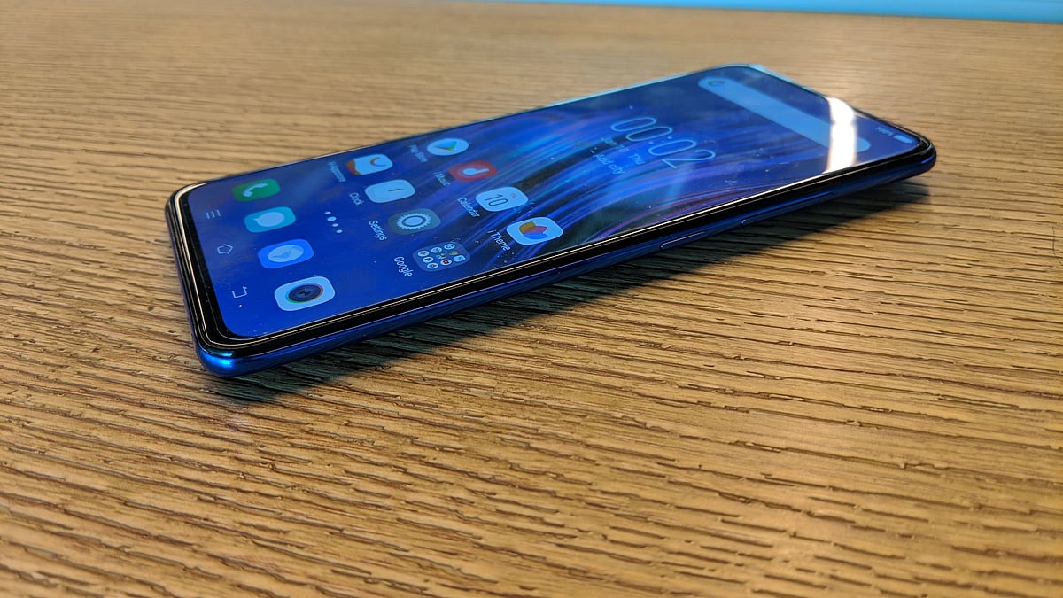Vivo has surprised consumers once again by launching the new variant of Vivo V15 Pro with 8GB RAM.