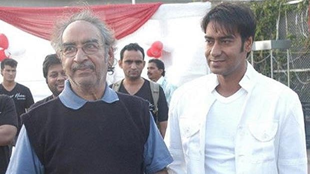 Veeru Devgan with son Ajay Devgan. 