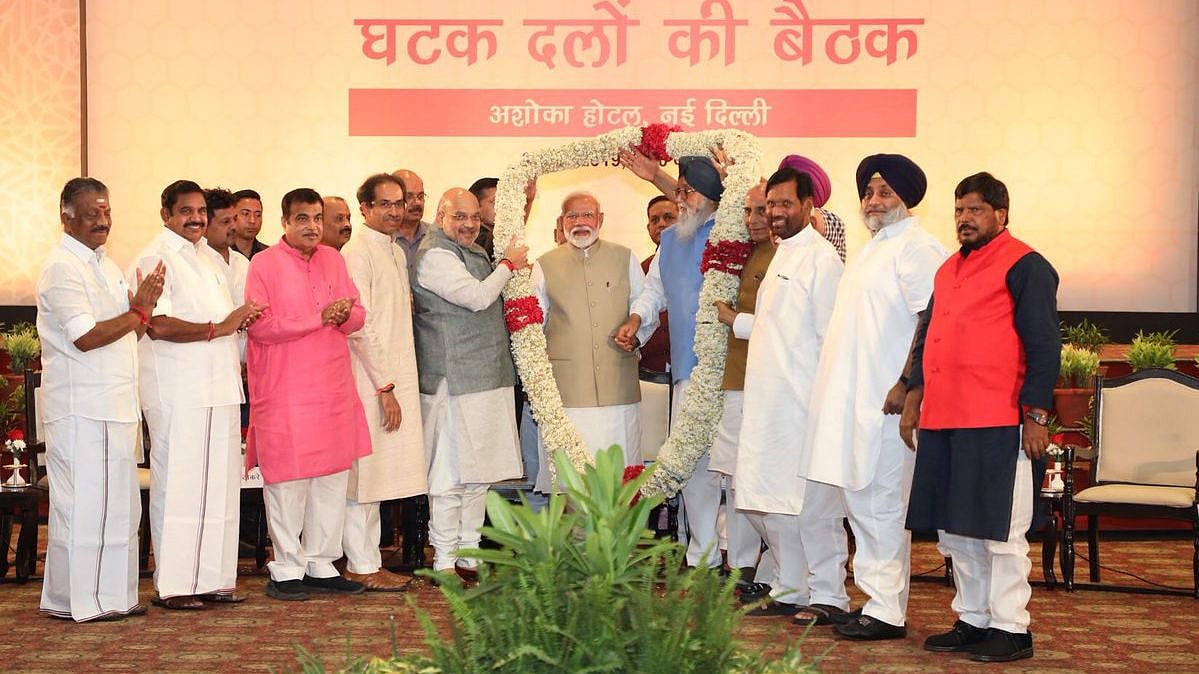 (Photo Courtesy: Twitter/@AmitShah)