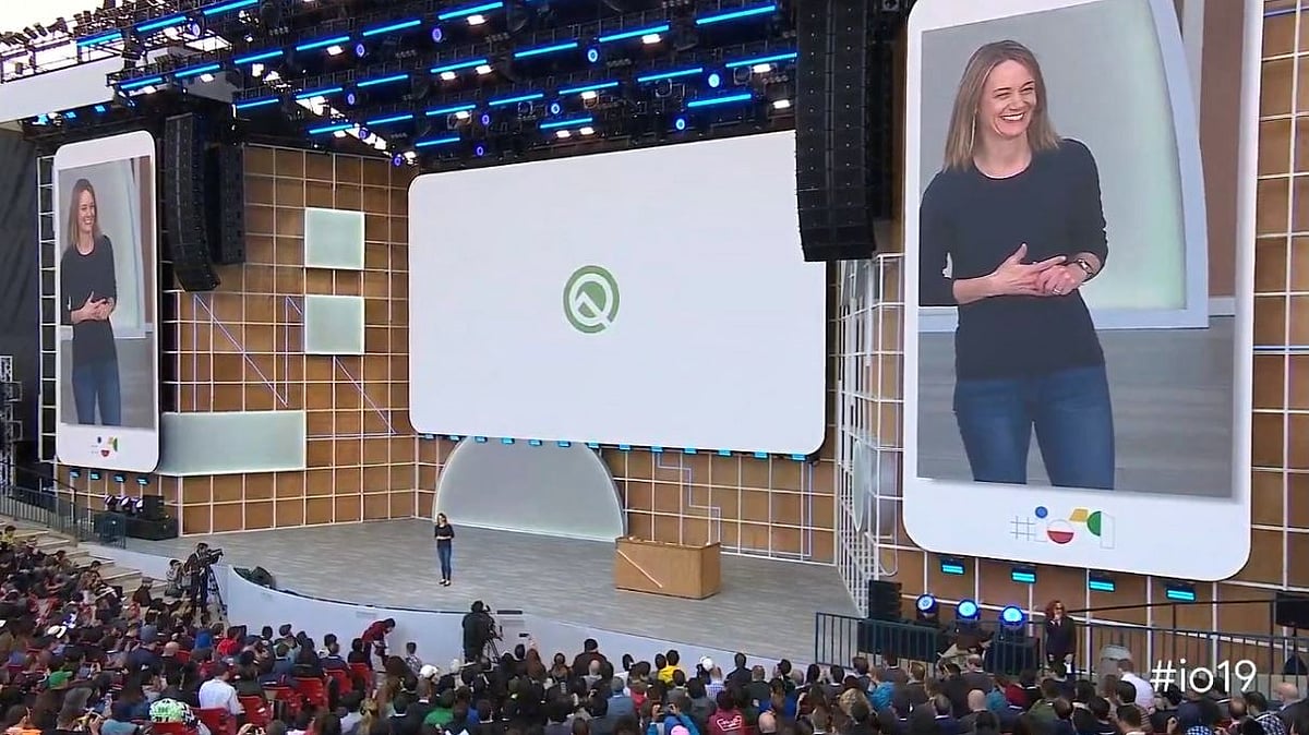 Android Q focuses a lot on security and privacy. 