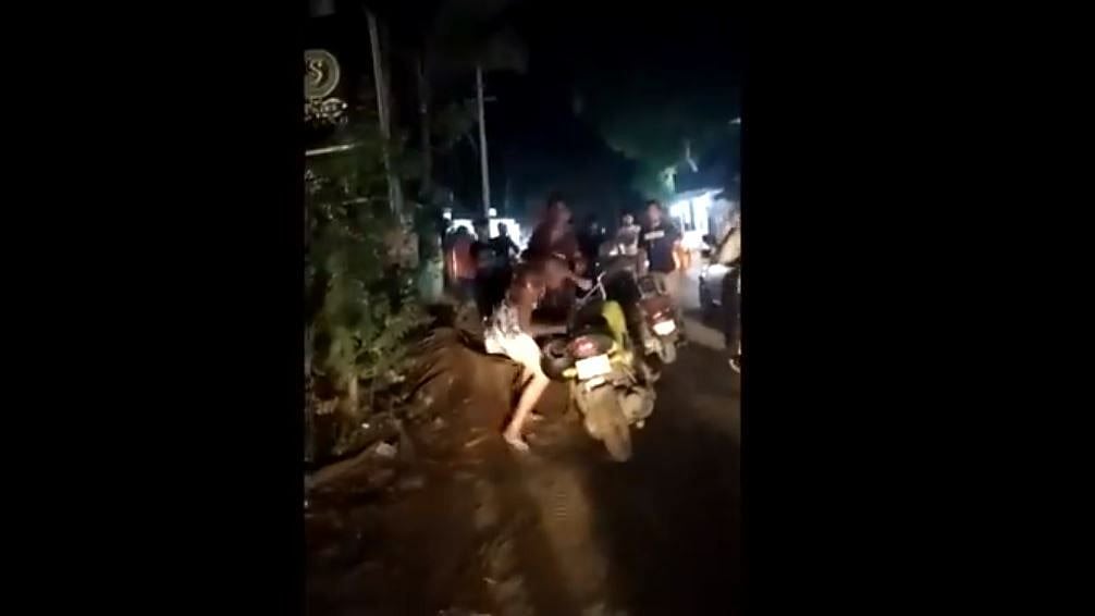 A man allegedly  molested and sexually harassed a woman in Goa.&nbsp;
