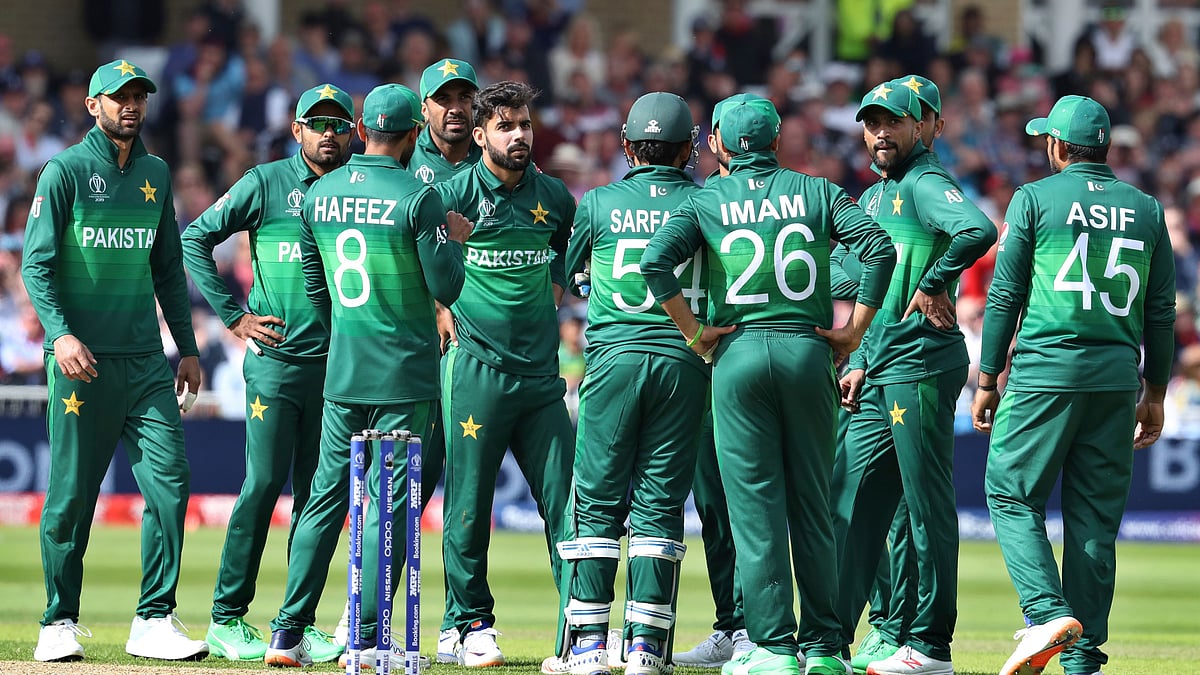 Wives and children of the Pakistani players have joined them in Manchester ahead of the clash against India on 16 June.