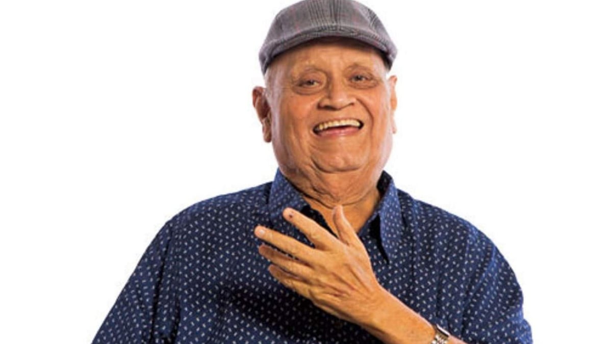 Veteran actor Dinyar Contractor passes away.