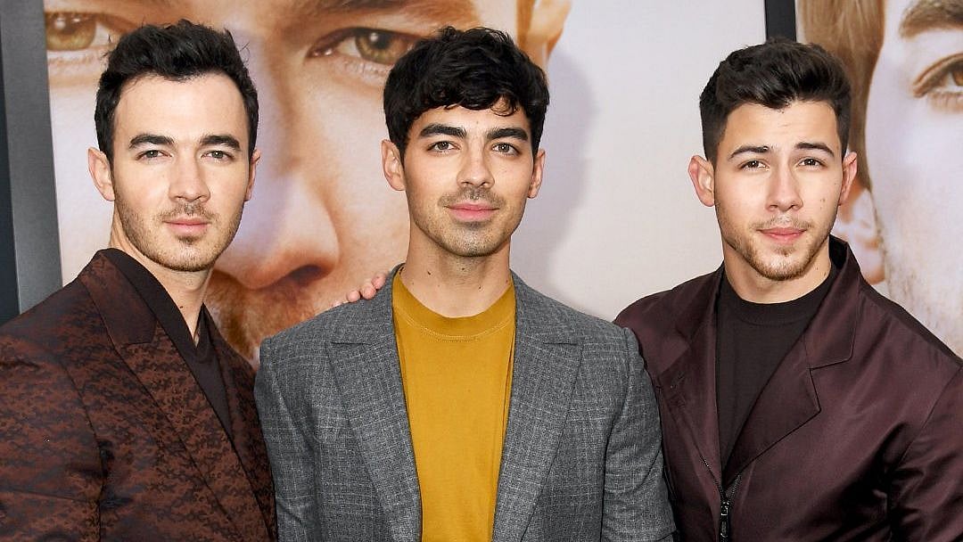 The Jonas brothers.