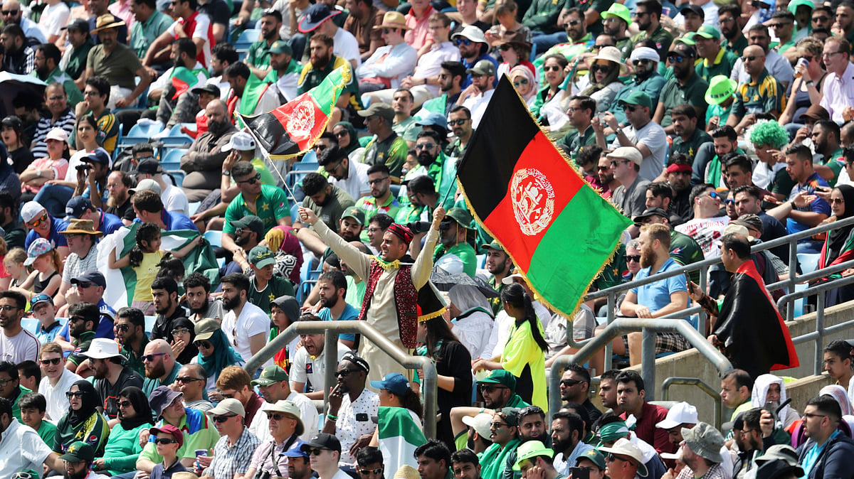 It has been reported that clashes broke out because two aeroplane banner messages flew over the ground with Balochistan slogans.