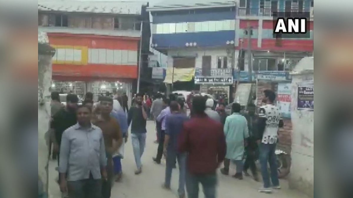 Militants lobbed a grenade at a police station in Jammu and Kashmir’s Pulwama.