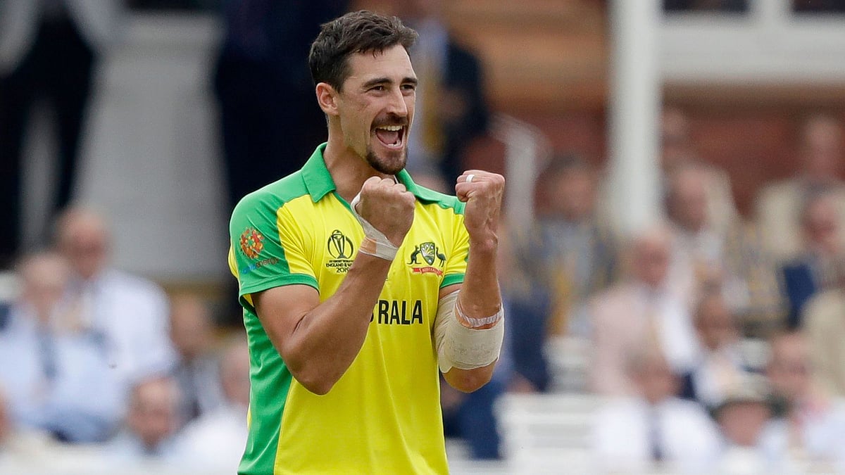 <div class="paragraphs"><p>Mitchell Starc </p></div>