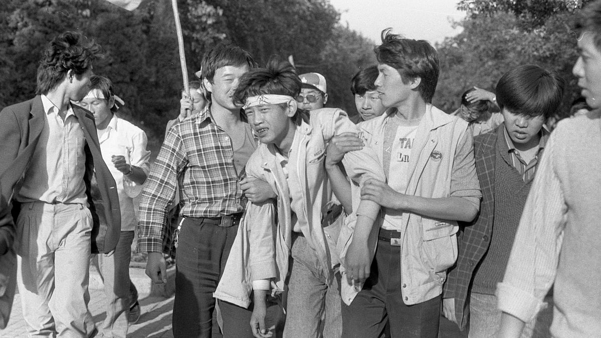 Image of Pro-democracy protesters at Tiananmen Square.