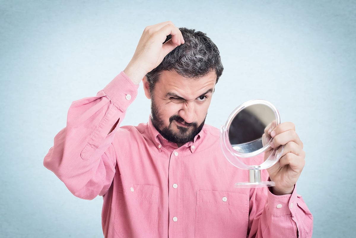 Use these home remedies to get rid of dandruff.