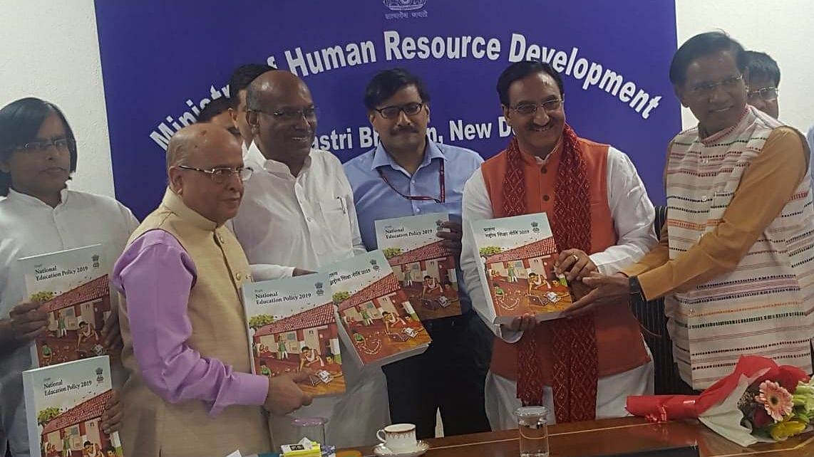 The recommendations relating to the teaching of Hindi in the first draft drew sharp reactions in Tamil Nadu.