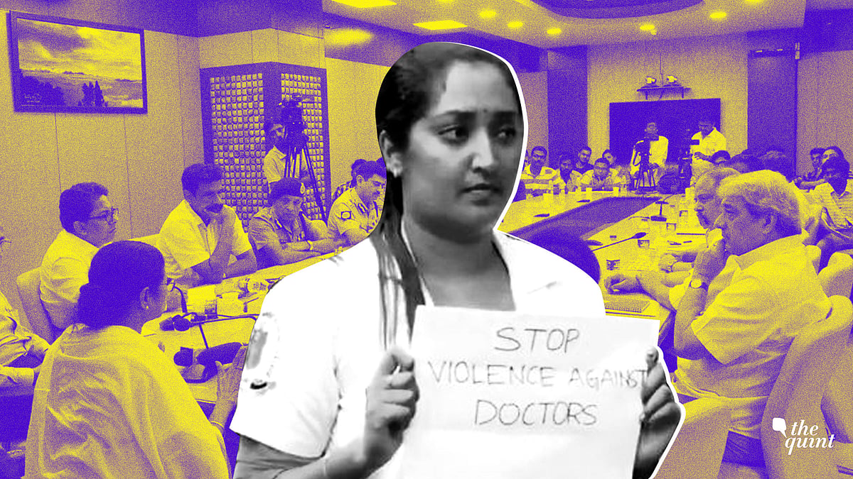Mamata Banerjee held a meeting with junior doctors to end the week-long strike that they were on. The meeting was telecast live.