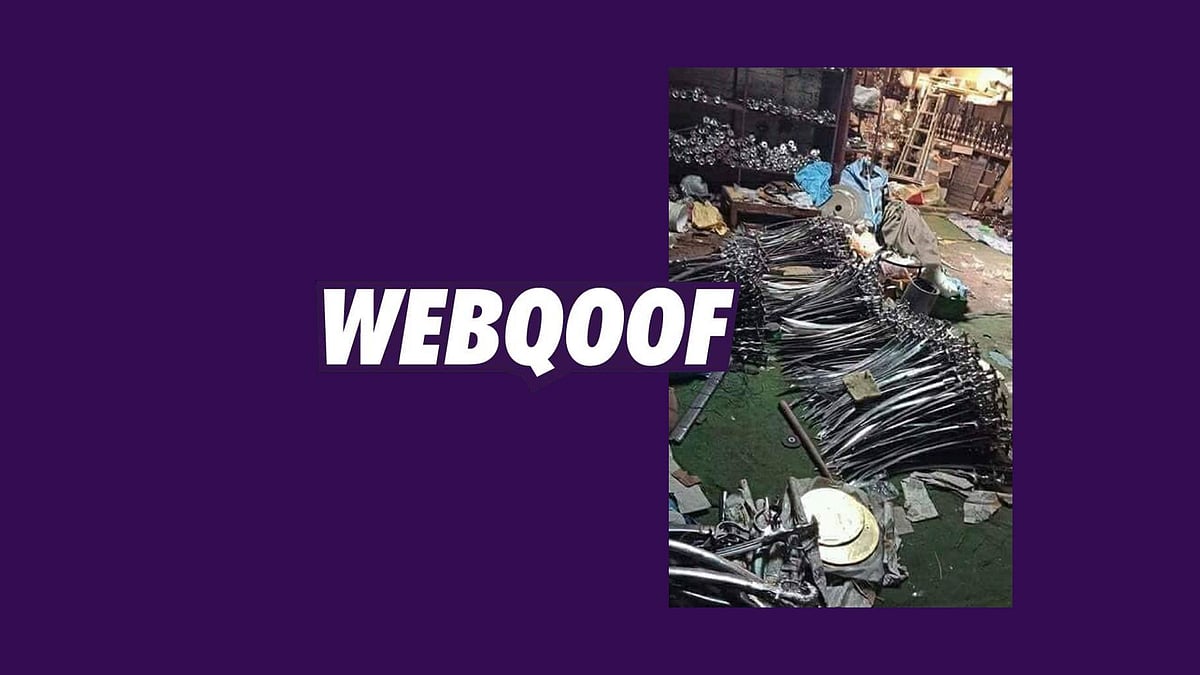 A picture which shows swords lying on the floor has been shared on WhatsApp with a claim that the Gujarat police found the weapons from a masjid in the state.