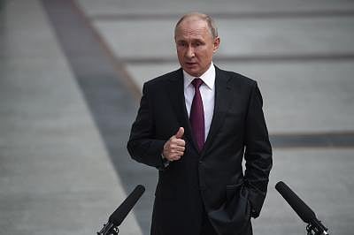 MOSCOW, June 20, 2019 (Xinhua) -- Russian President Vladimir Putin answers questions from the press after his annual live call-in session in Moscow, Russia, June 20, 2019. Russians will see results of the country