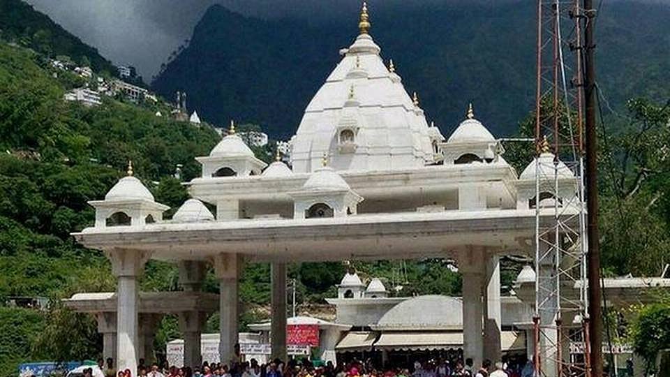 IRCTC Tourism is offering a 2 nights and 3 days tour package to Vaishno Devi.