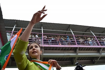 Mumbai: Actress and Congress