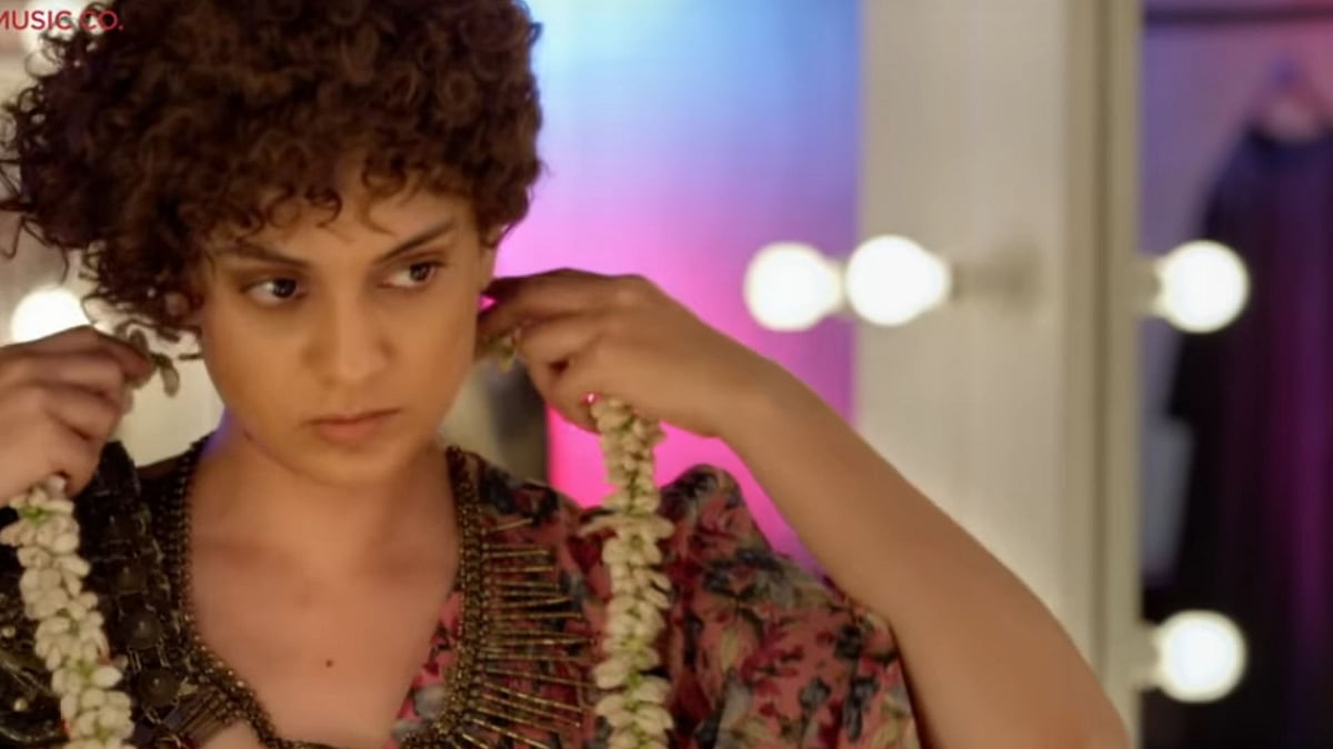 Kangana Ranaut in the song <i>Para Para</i> from <i>Judgementall Hai Kya</i>.