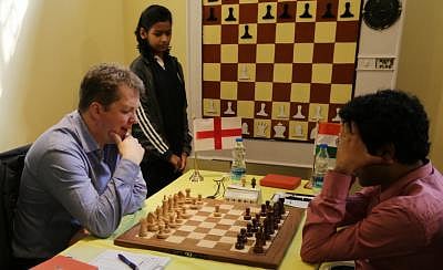 English Grand Master Nigel Short play and Indian Grand Master Sundararajan Kidambi during the 19th International Grandmaster Chess Tounrament 2014 in Kolkata on March 18, 2014. (Photo: Kuntal Chakrabarty/IANS)