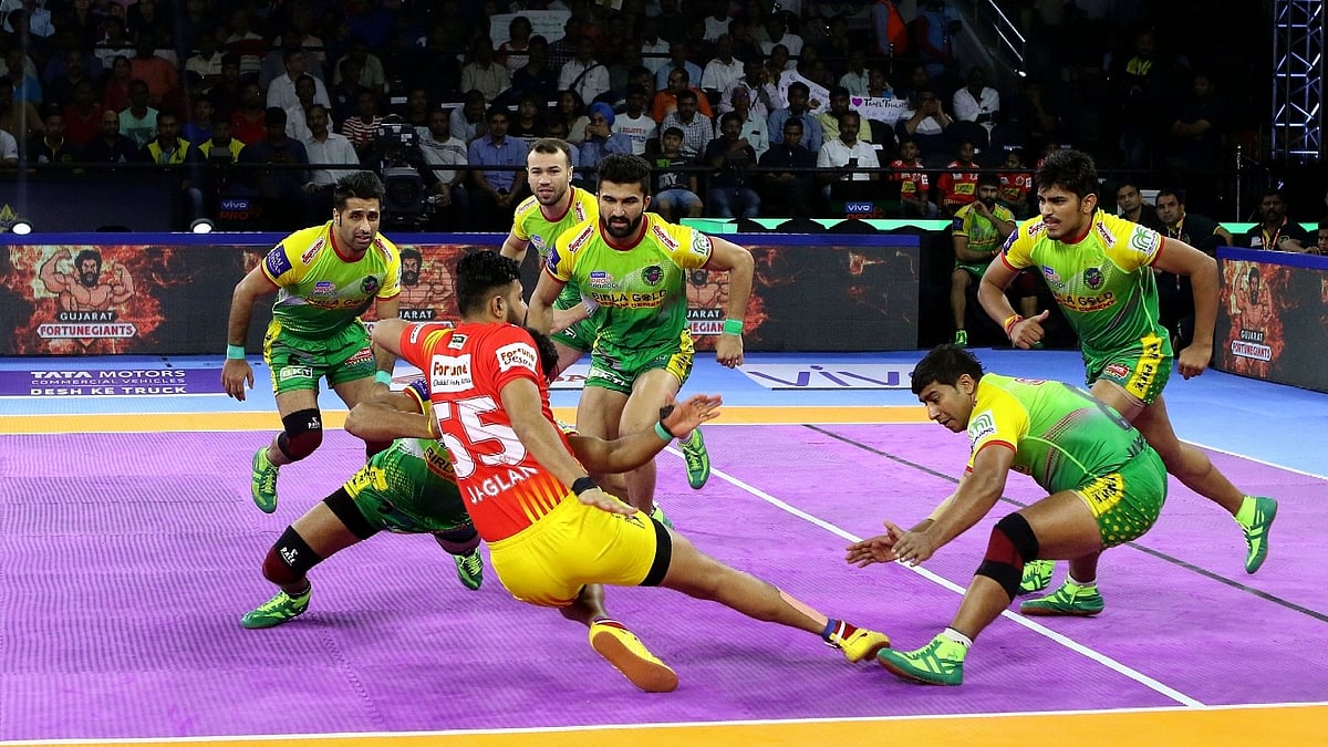 Gujarat Fortunegiants beat Patna Pirates 29-26.