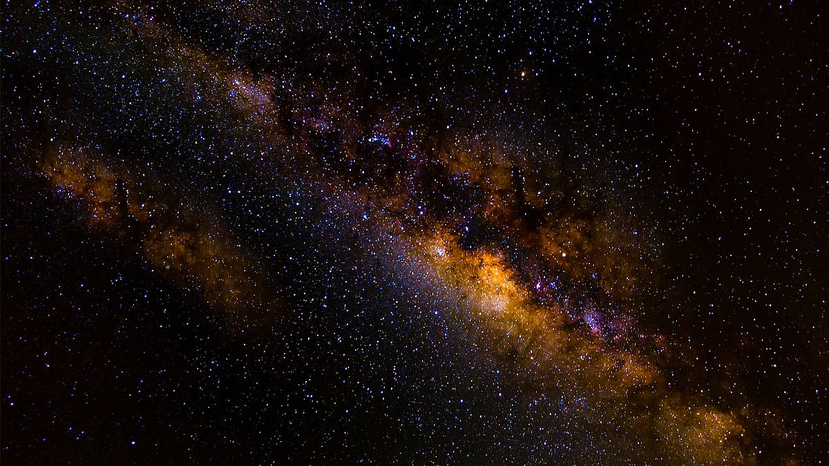 The new planet, b Pictoris c, completes its orbit roughly every 1,200 days.