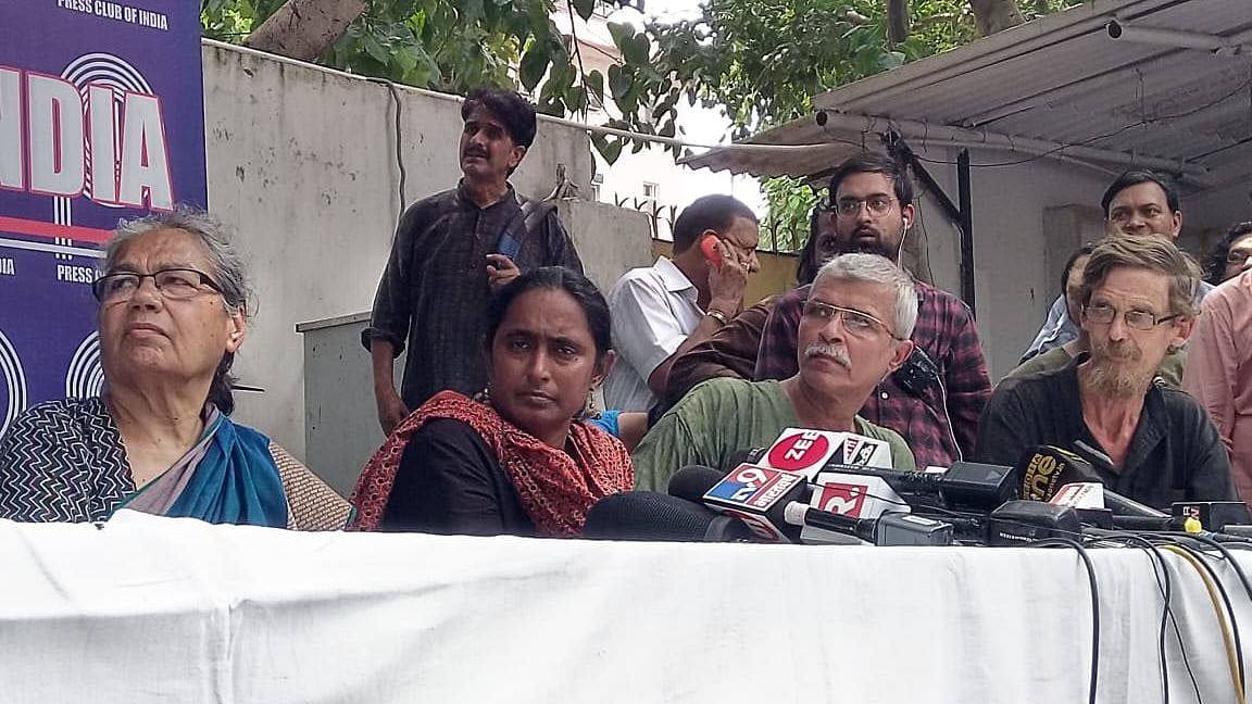 Kavita Krishnan, Jean Dreze, Maimoona Mollaj and Vimalbhai at Press Club of India. 