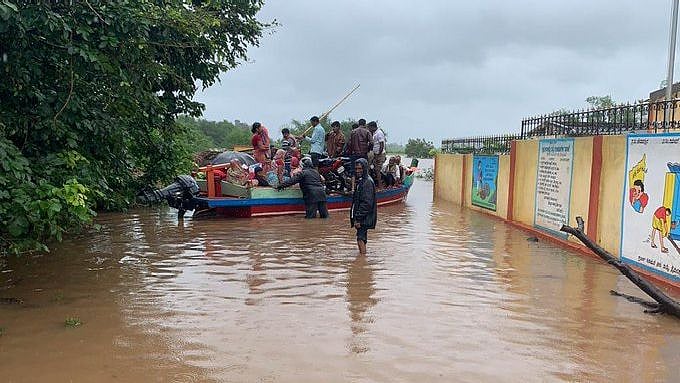 Parts of north and coastal areas along with the Malnada region continued to reel under heavy downpour.