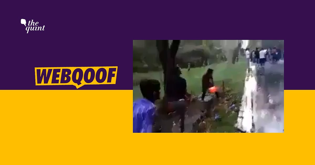 Image accompanying Video showing situation of Muslim women in India right now