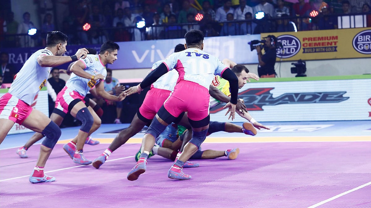 Jaipur Pink Panthers’ defence led by Sandeep Dhull and Amit Hooda did an excellent job on Patna’s danger man Pardeep Narwal.