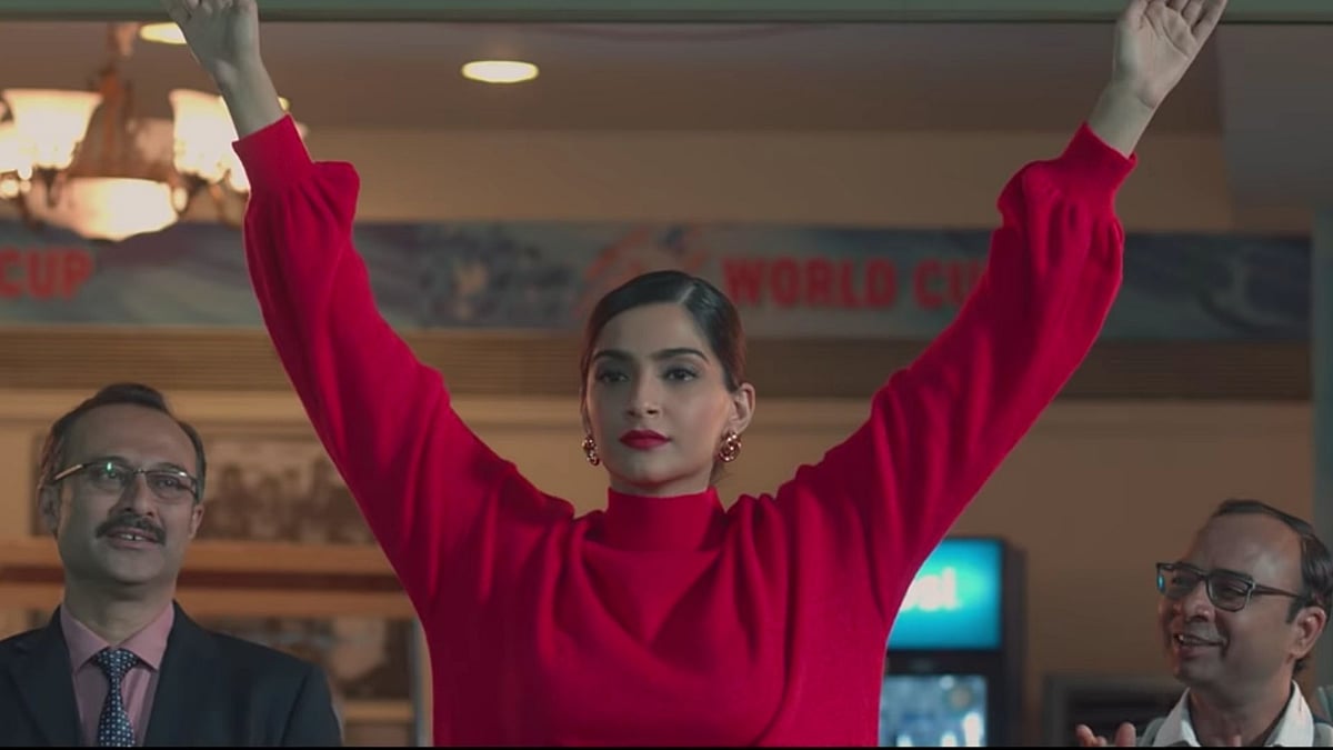 Sonam Kapoor as Zoya Solanki in <i>The Zoya Factor</i>.