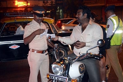 Mumbai police hits record high in traffic penalties. (Photo: IANS)