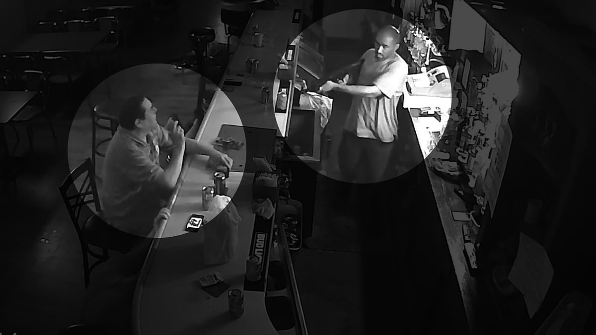 The incident took place at a bar in St Louis city of Michigan in USA on Wednesday 28 August.