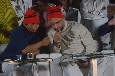 Irked over being offered a paltry number of seats, the Hyderabad-based All India Majlis Ittehadul-e-Muslimeen (AIMIM) on Friday unilaterally snapped its six-month old alliance with the Prakash Ambedkar-led Vanchit Bahujan Aghadi (VBA). (Photo: IANS)