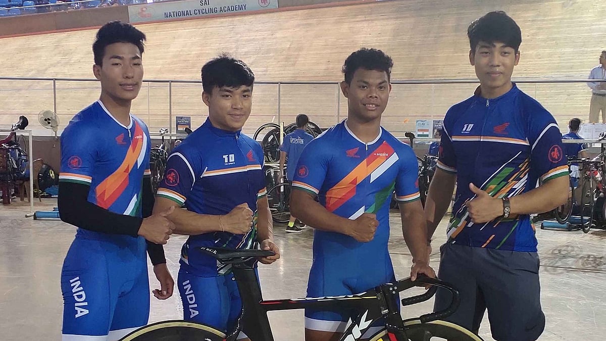 India clinched 2 gold and 1 bronze on final day on Wednesday.