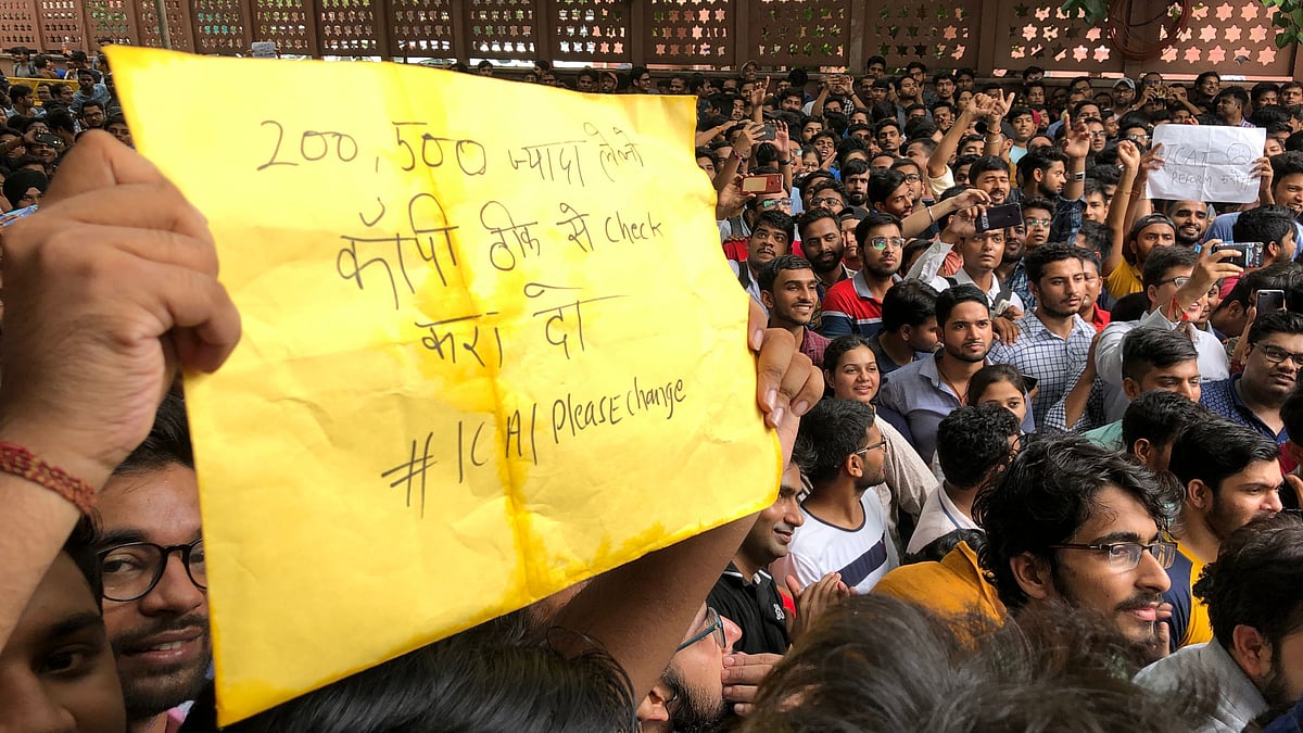 Students protest at ICAI office