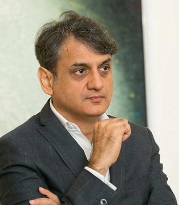 If art is recession proof then galleries which house some of the most famous works as well as artists need to make their presence felt. Which is possibly one of the reasons why Delhi Art Gallery (DAG) has a new address in the middle of Lutyens Delhi, with its inaugural exhibition "The Sixties Show" on September 29. Ashish Anand, MD & CEO of DAG spoke to IANSlife on taking art to wider audience in India and facilitating deeper engagement.