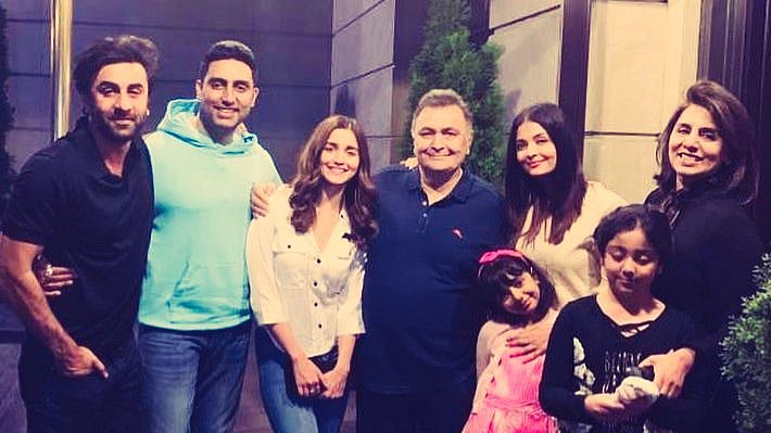 From L to R: Ranbir Kapoor, Abhishek Bachchan, Alia Bhatt, Rishi Kapoor, Aishwarya Rai and Neetu Kapoor.
