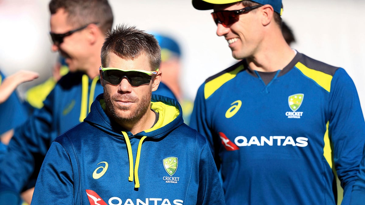 Alastair Cook has revealed that David Warner admitted to ball tampering during a first-class match.